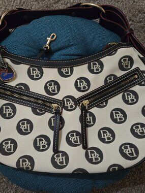 Dooney & Bourke circle hobo purse handbag